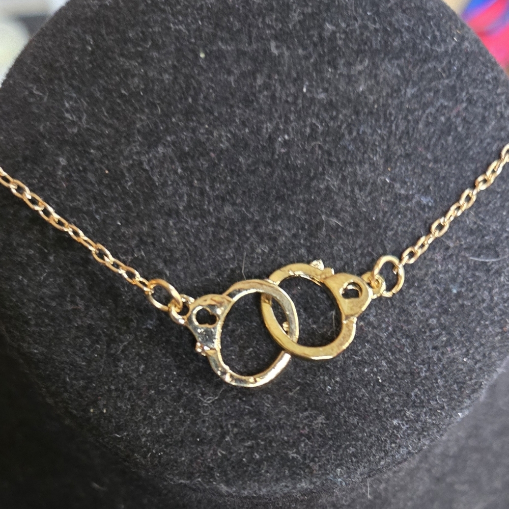 Gold Plated Interlocking Handcuff Fun Bracelet - Picture 2 of 4